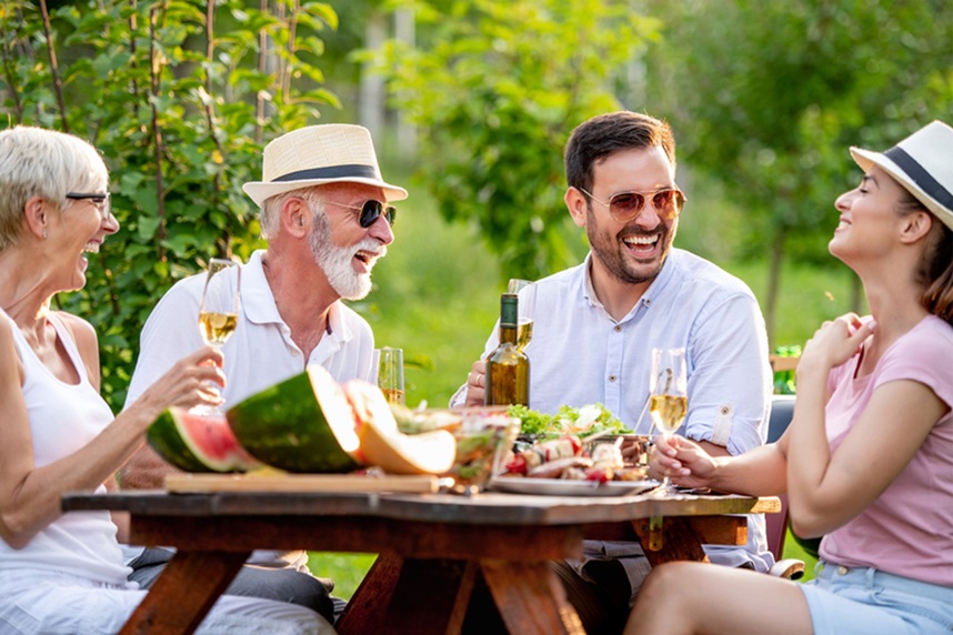 Garden parties in style: tips for the menu and wine selection